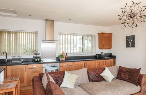 Abersoch House | 21 CAE DU, country holiday cottage, with a garden in Abersoch
