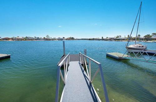 Yamba House | 21 Melaleuca - LJHooker Yamba