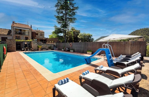 Rocafort Villa | 21 sleeps private pool villa & BBQ near Barcelona