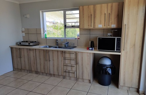 Betty's Bay Cottage | 210 Degrees South, paradise in Sunny Seas