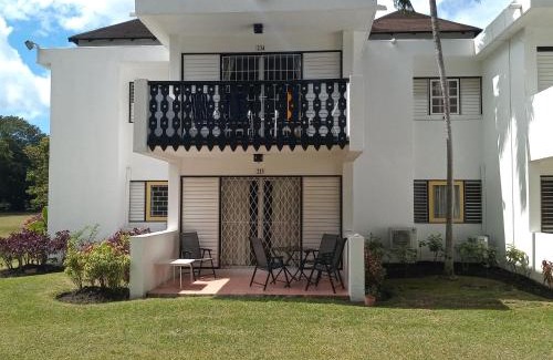Blue Waters Apartment | 213 Golden Grove, Rockley