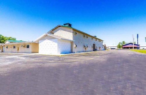 Sturgis Hotel | 216 m² Hotel ∙ 4 guests