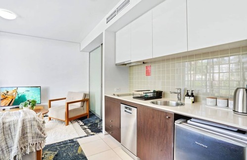 Cairns Central Business District Condo | 219 Harbour Lights| Waterfront Escape in Cairns | Pool + Balcony
