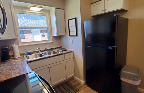 Franklin House | 219 Maxwell St - Unit C · A great newly renovated place to stay in Franklin