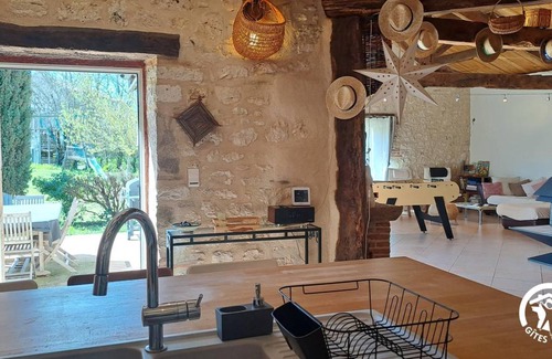 Aiguelèze House | 220 m² Gîte ∙ 5 bedrooms ∙ 10 guests
