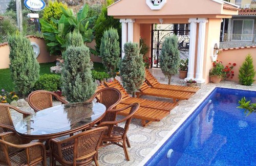 Dalyan City Center Villa | 220 m² Villa ∙ 5 bedrooms ∙ 12 guests