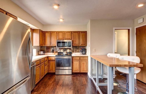 Eagle-Vail Condo | 225 Eagle Dr, Unit 8B - This 3-bed, 2.5-bath Avon Townhouse. Summer Rentals Only!