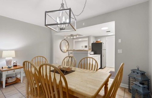 West Beach Village Condo | 2263 Shipwatch: 2BR in Oceanfront Building, Easy Beach Access, Bike Credit
