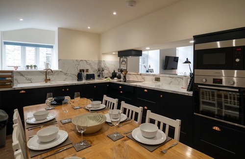 Kendal Apartment | 23 Tanners Yard - Modern studio-style apartment in the heart of Kendal (Dog-friendly)