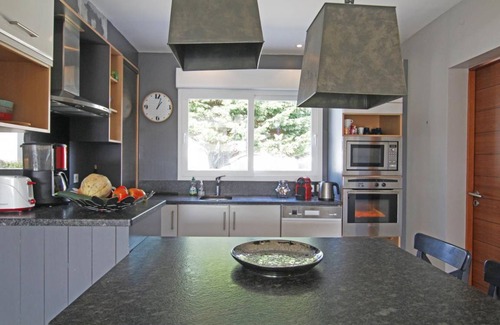 Saint-Germain-sur-Ay House | 230 m² Gîte ∙ 5 bedrooms ∙ 14 guests