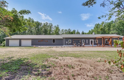 Grand Rapids House | 232 m² House ∙ 3 bedrooms ∙ 10 guests