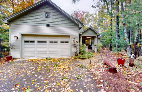 Glen Arbor House | 232 m² House ∙ 4 bedrooms ∙ 8 guests