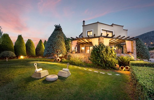 Koutouloufari Villa | 234 m² Villa ∙ 3 bedrooms ∙ 6 guests