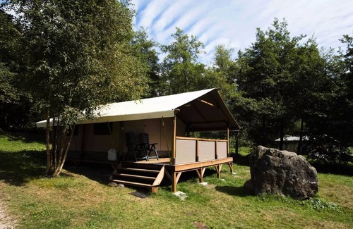 Saint-Leger-de-Fougeret House | 24 m² Mobile home ∙ 2 bedrooms ∙ 5 guests