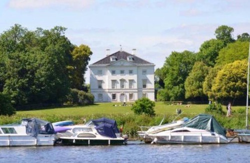 Twickenham Riverside Apartment | 24 m² Apartment ∙ 1 bedroom ∙ 2 guests