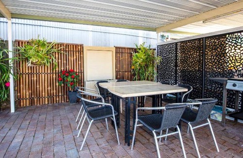 Laurieton Hotel | 24 m² Motel ∙ 10 guests