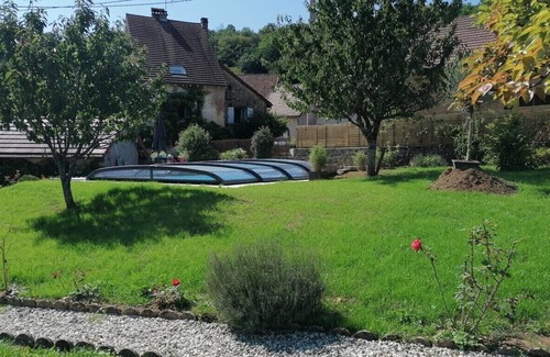 Brery House | 240m2 Family House with Heated Swimming Pool in Winegrower Village