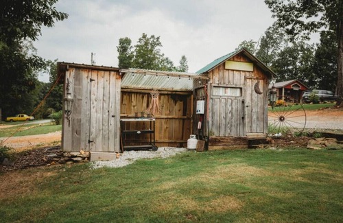 Rogersville RV Rental | 243) Escape to the nature!