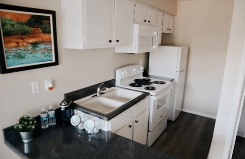 Mesa Apartment | 245 Lovely Mesa Studio with King - Hot Tub & Pool