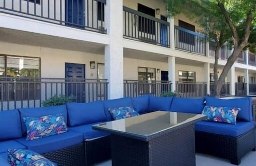 Mesa Apartment | 245 Lovely Mesa Studio with King - Hot Tub & Pool