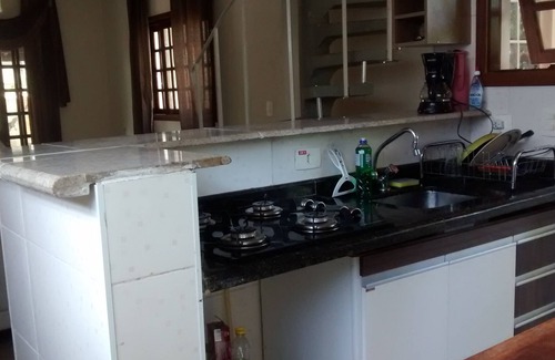 Camburi House | 24hrs security, clean, nice, airy.