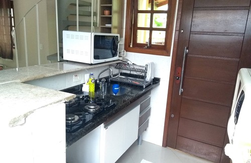 Camburi House | 24hrs security, clean, nice, airy.