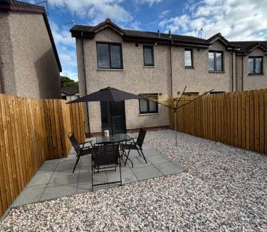 Fallin Apartment | 25 Colliers Road,Stirling