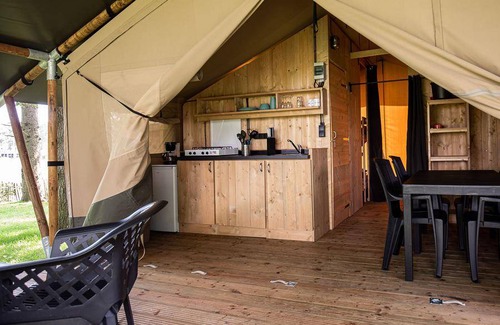 La Salle-en-Beaumont Other | 25 m² Tent ∙ 2 bedrooms ∙ 5 guests