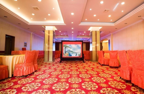 Taicang Hotel | 25 m² Hotel ∙ 2 bedrooms ∙ 4 guests