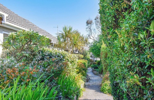Saint Martin Cottage | 25 Mallard Cottage- UK38932