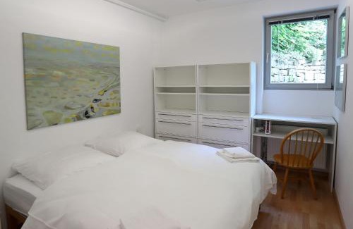 Munchen District House | 25 Min to the Center - 220 m2 Artist's House Villa South of Munich