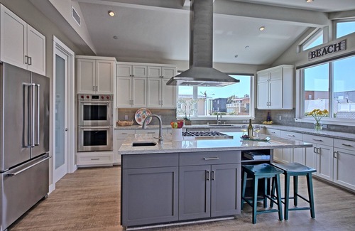 Pierpont Bay House | 25% Off Sept 18-21 Steps To Sand, Spacious & Comfy