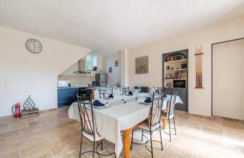 Dompierre-les-Ormes House | 250 m² House ∙ 3 bedrooms ∙ 6 guests