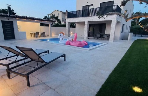 Savudrija House | 250 m² House ∙ 4 bedrooms ∙ 10 guests