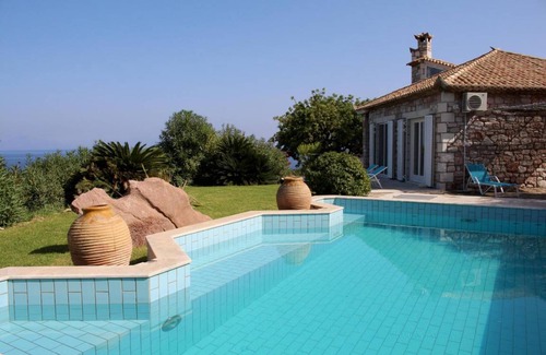 Pylos-Nestoras House | 250 m² House ∙ 5 bedrooms ∙ 8 guests