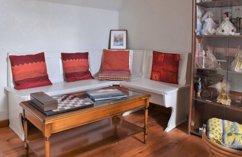 Janville House | 250 m² Maisonette ∙ 6 bedrooms ∙ 24 guests