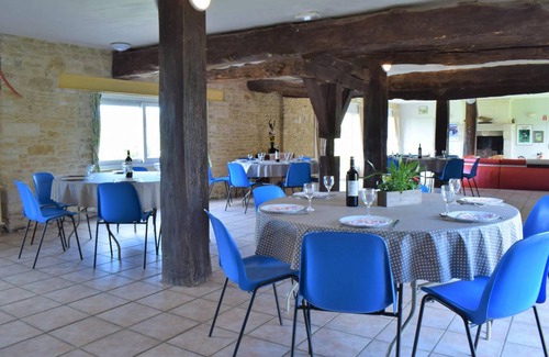 Janville House | 250 m² Maisonette ∙ 6 bedrooms ∙ 24 guests