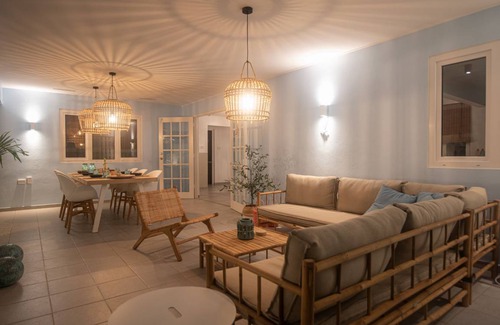 Oranjestad Villa | 250 m² Villa ∙ 3 bedrooms ∙ 6 guests
