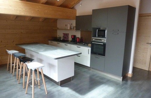 Areches Apartment | 250m from ski lifts, 3rd floor, parking, tv, ski locker, 120m², Arêches-Beaufort