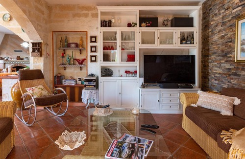 Santeramo in Colle Villa | 2520 Villa Margherita in Colle by Perle di Puglia