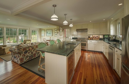 Newcastle Other | 26 Acre Saltwater Farm With Swimming Pool And Dock