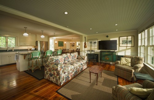 Newcastle Other | 26 Acre Saltwater Farm With Swimming Pool And Dock