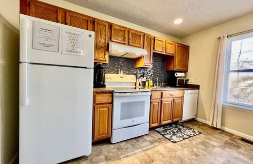 Monroe House | 260 Overbrook · Jason's Attached home