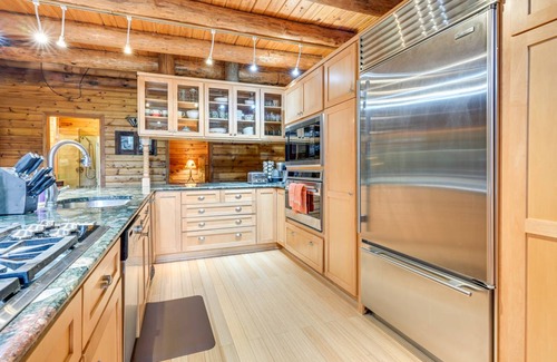 Drayton Plains Cottage | 269 m² Cabin ∙ 4 bedrooms ∙ 14 guests