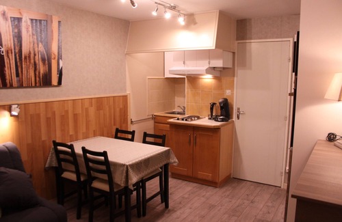 Pra Loup Apartment | 26m2 studio 30 meters from the ski slopes tastefully furnished