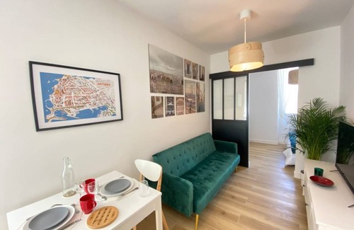 Antibes City Centre Apartment | 27 m² Apartment ∙ 1 bedroom ∙ 2 guests