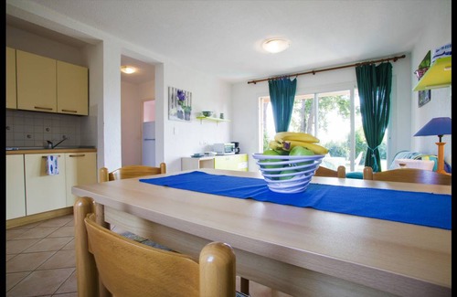 Ghisonaccia Apartment | 27 m² Apartment ∙ 2 bedrooms ∙ 3 guests