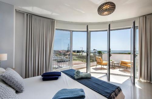 Olhao Apartment | 270 SQM - Pérola Da Fuseta - Pool & Jacuzzi - Terrace sea view