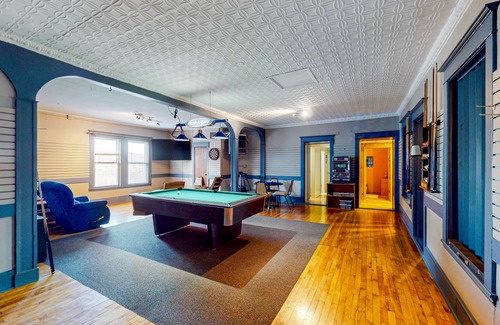 Madawaska House | 279 m² House ∙ 4 bedrooms ∙ 8 guests