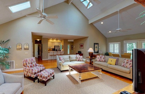 Vanderhorst Plantation House | 279 m² House ∙ 4 bedrooms ∙ 10 guests